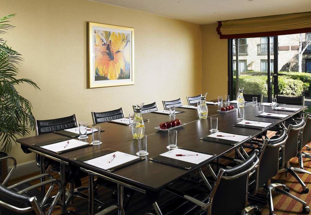 Delta Hotels By Marriott Cheshunt Broxbourne Ngoại thất bức ảnh