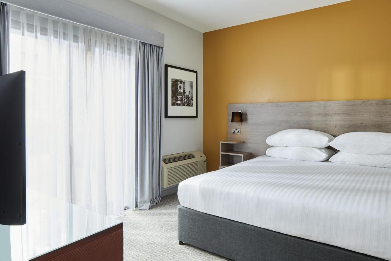 Delta Hotels By Marriott Cheshunt Broxbourne Ngoại thất bức ảnh