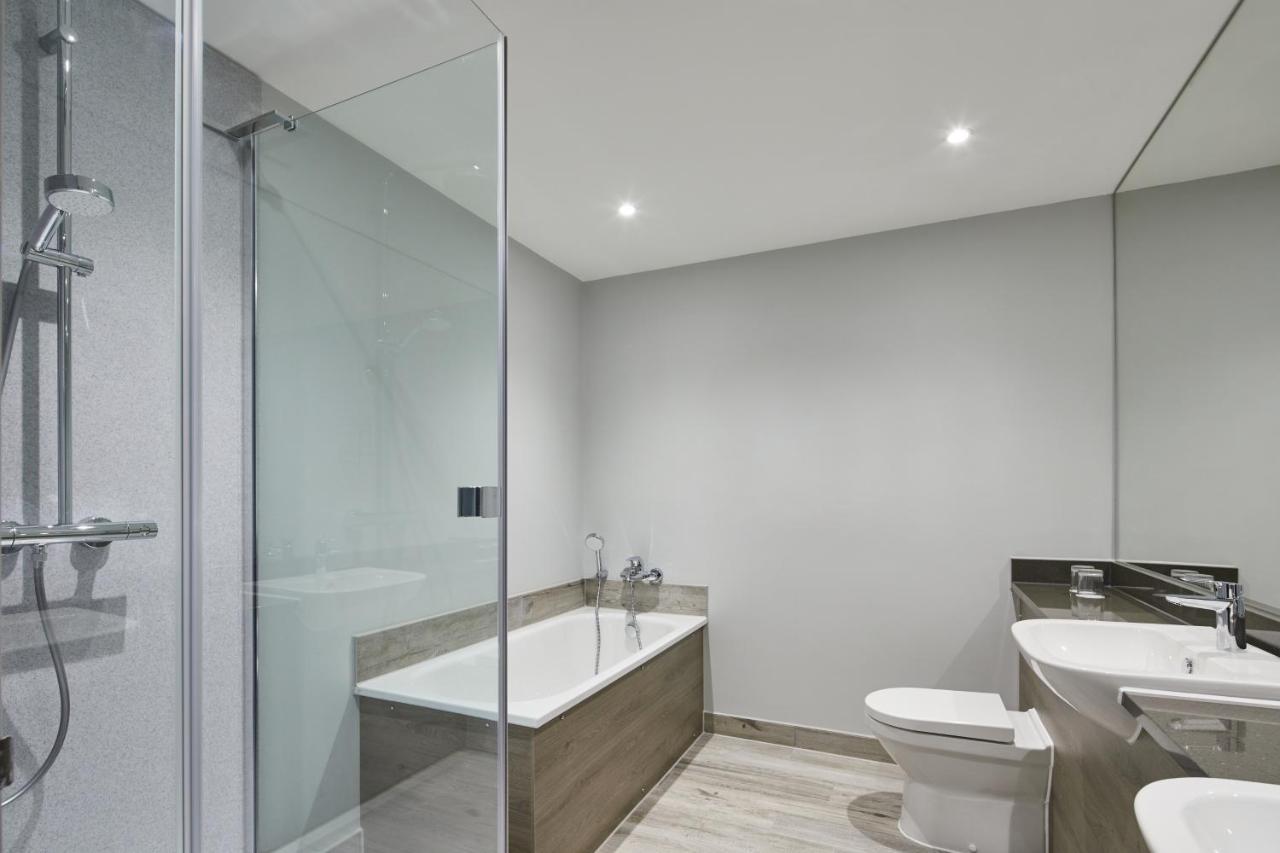 Delta Hotels By Marriott Cheshunt Broxbourne Ngoại thất bức ảnh