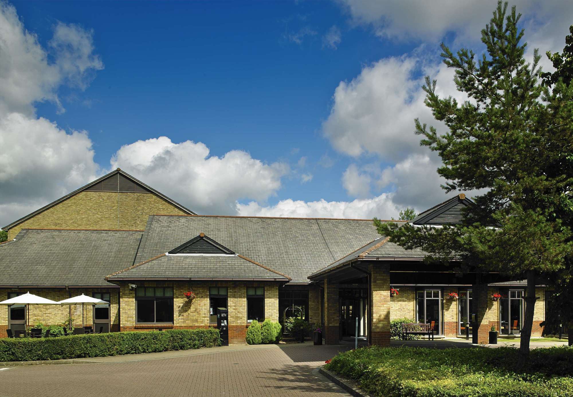 Delta Hotels By Marriott Cheshunt Broxbourne Ngoại thất bức ảnh