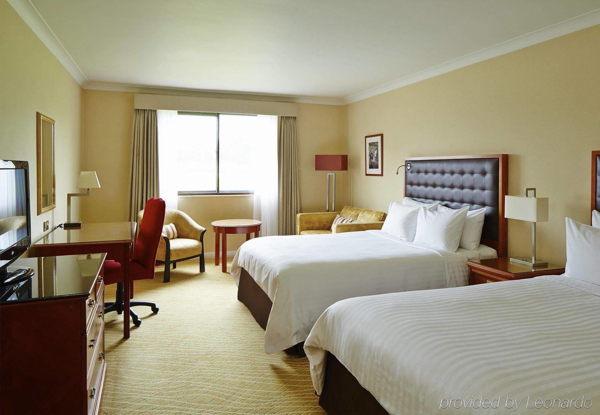 Delta Hotels By Marriott Cheshunt Broxbourne Ngoại thất bức ảnh