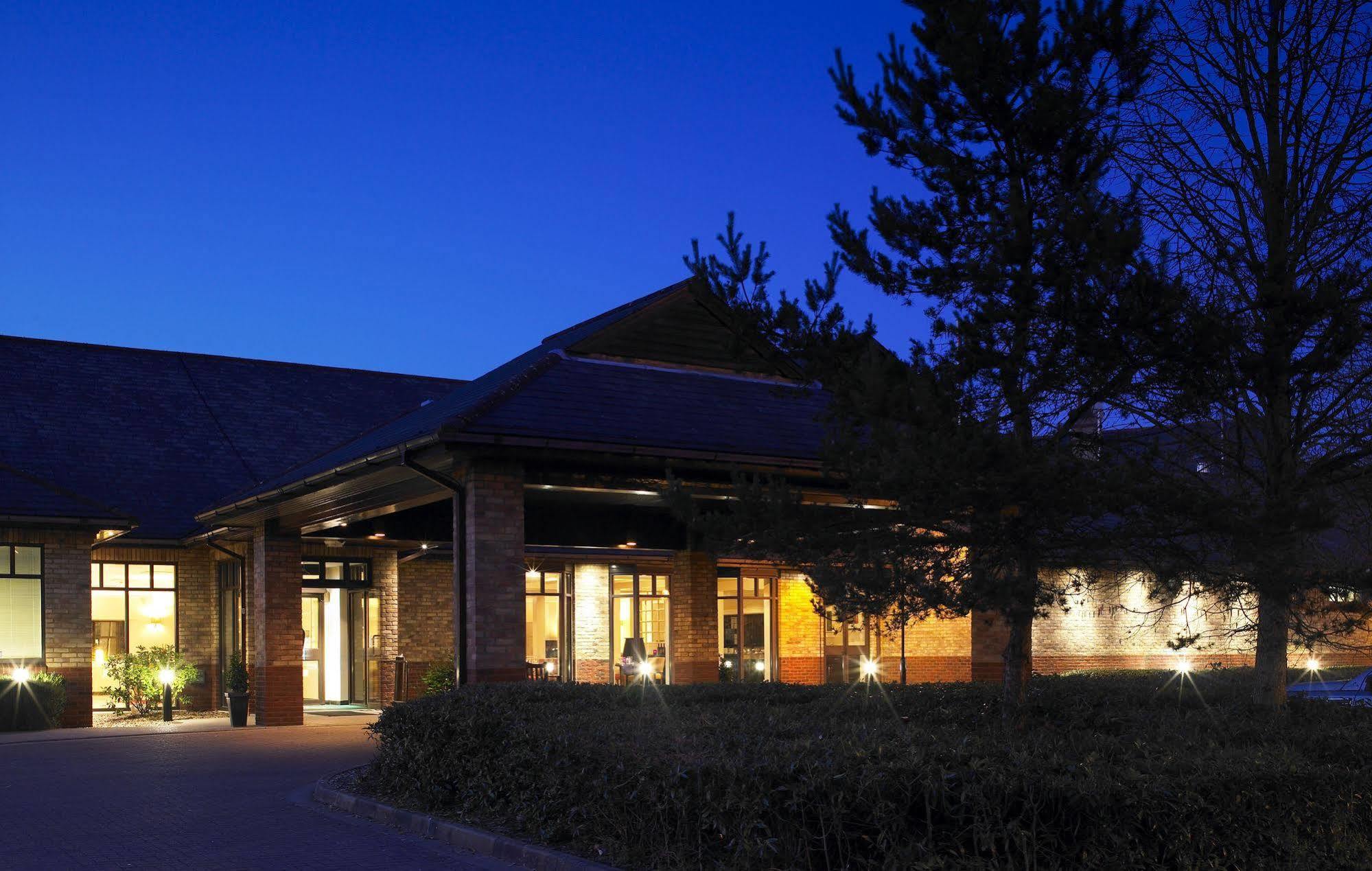 Delta Hotels By Marriott Cheshunt Broxbourne Ngoại thất bức ảnh