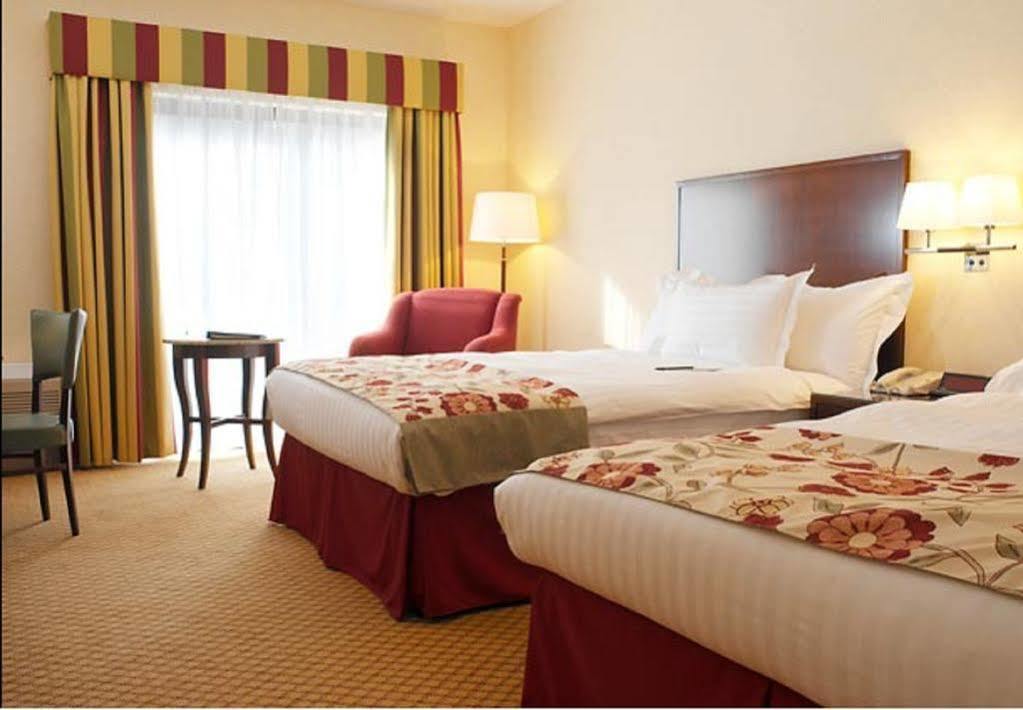 Delta Hotels By Marriott Cheshunt Broxbourne Ngoại thất bức ảnh