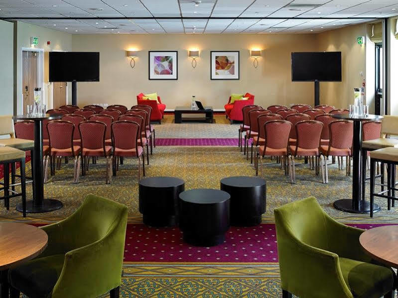 Delta Hotels By Marriott Cheshunt Broxbourne Ngoại thất bức ảnh