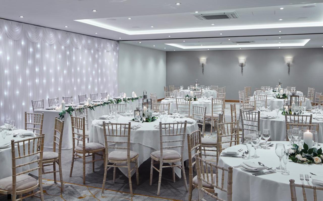 Delta Hotels By Marriott Cheshunt Broxbourne Ngoại thất bức ảnh